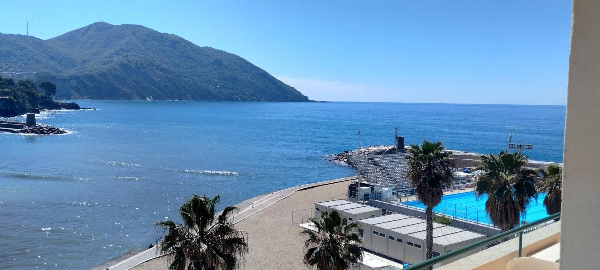 埃莱娜酒店 雷科 外观 照片