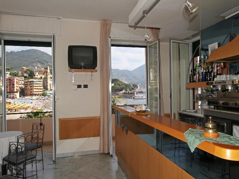 埃莱娜酒店 雷科 外观 照片